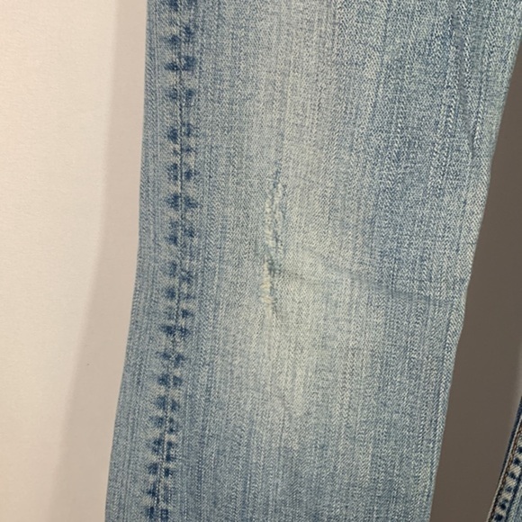 Silver Jeans Co. Light Blue Toni Distressed Jeans - Picture 6 of 13
